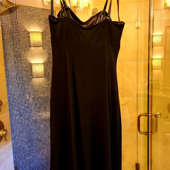 Cocktail dress - Picture 2 of 3